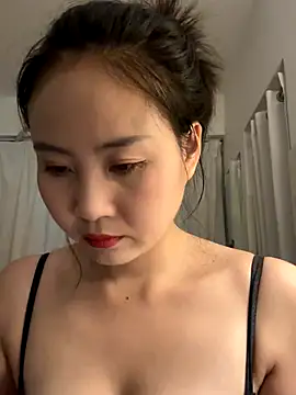 wly2028 online show from October 2025 12:06:01 PM