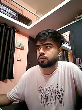 soniriyaa010101 online show from May 2026 06:47:02 PM