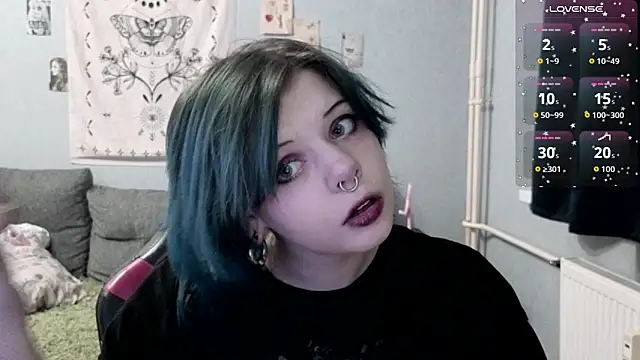 Snapshot of Alice_Zev chatting on November 2025 09:53:01 PM Alice Zev online show from November 2025 09:53:01 PM