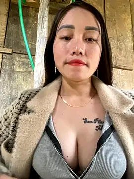 Snapshot of chipp-bong chatting on October 2025 12:36:02 AM chipp-bong online show from October 2025 12:36:02 AM