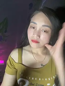 Snapshot of chipp-bong chatting on November 2025 01:00:01 PM chipp-bong online show from November 2025 01:00:01 PM