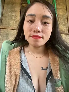 Snapshot of chipp-bong chatting on November 2025 12:49:02 AM chipp-bong online show from November 2025 12:49:02 AM