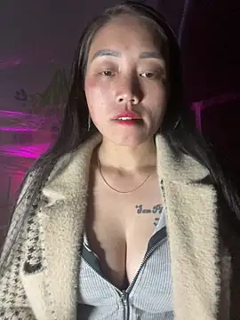 Snapshot of chipp-bong chatting on November 2025 12:37:02 PM chipp-bong online show from November 2025 12:37:02 PM