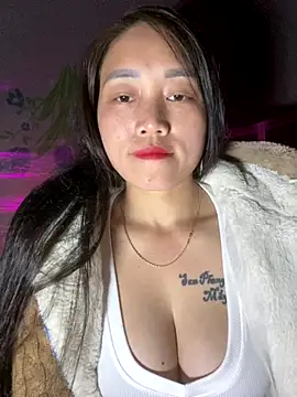 Snapshot of chipp-bong chatting on November 2025 01:55:02 PM chipp-bong online show from November 2025 01:55:02 PM