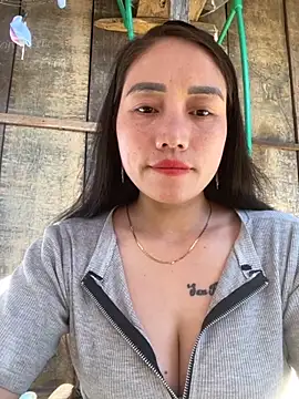 Snapshot of chipp-bong chatting on November 2025 02:26:01 AM chipp-bong online show from November 2025 02:26:01 AM