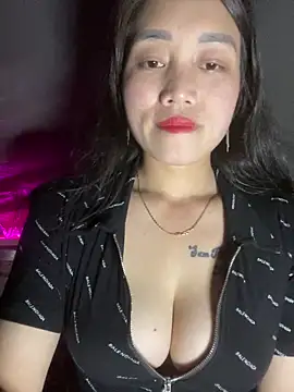 Snapshot of chipp-bong chatting on December 2025 01:42:01 PM chipp-bong online show from December 2025 01:42:01 PM