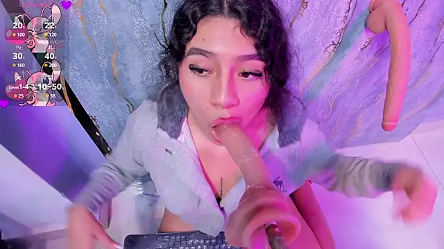 Snapshot of mia_cataleiya chatting on November 2025 04:14:02 PM mia cataleiya online show from November 2025 04:14:02 PM