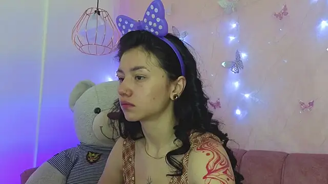 april bennett online show from December 2025 12:36:01 PM