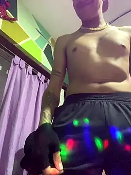 Snapshot of Ismaa__98 chatting on September 2025 12:32:02 AM Ismaa 98 online show from September 2025 12:32:02 AM