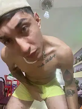 Snapshot of Ismaa__98 chatting on September 2025 08:42:01 PM Ismaa 98 online show from September 2025 08:42:01 PM