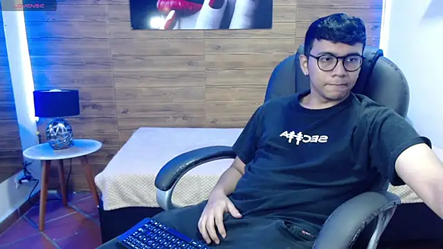 titanxero online show from October 2025 12:50:01 PM