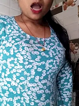 Hot-Pooja25 online show from February 2026 02:26:01 AM