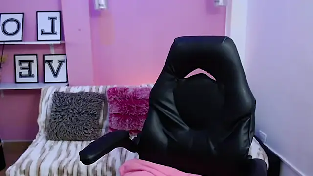 KendallWood  online show from November 2025 08:21:02 PM