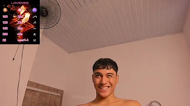 Snapshot of Austin_Cardieff_ chatting on October 2025 08:20:01 PM Austin Cardieff online show from October 2025 08:20:01 PM