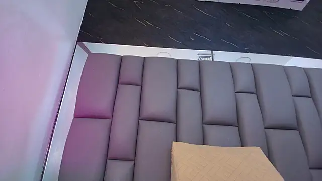 kissme luna online show from February 2026 07:03:02 PM