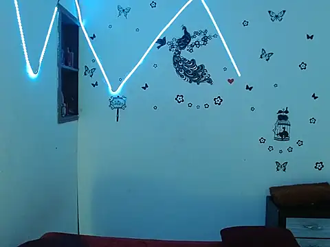 Mia2xsmith online show from November 2025 03:06:01 AM