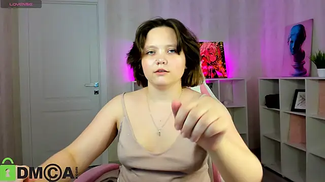 Mila  Cutee online show from November 2025 09:26:02 AM