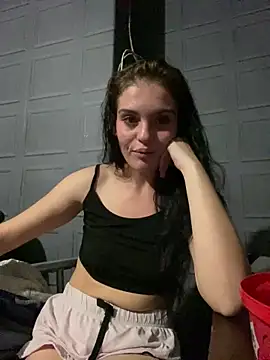Snapshot of Camwithchlox chatting on September 2025 07:58:02 PM Camwithchlox online show from September 2025 07:58:02 PM