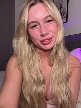 SexySaraxxoo online show from February 2026 12:20:01 AM