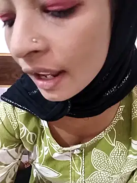 Itz Mayra  online show from November 2025 06:02:02 AM