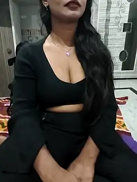 Itz Mayra  online show from November 2025 06:06:02 PM