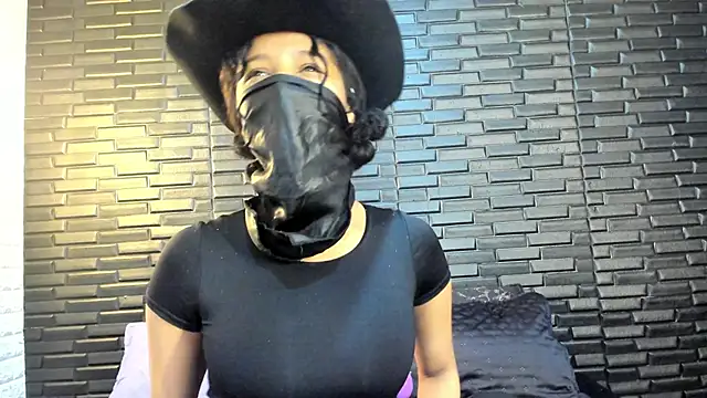 ElJardinEspanol online show from October 2025 11:39:01 AM