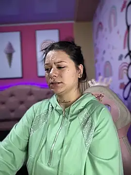 Snapshot of Megaan__More chatting on November 2025 02:57:02 AM Megaan More online show from November 2025 02:57:02 AM