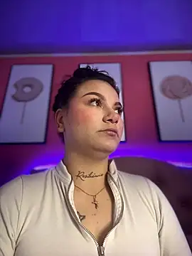 Snapshot of Megaan__More chatting on November 2025 02:43:01 AM Megaan More online show from November 2025 02:43:01 AM