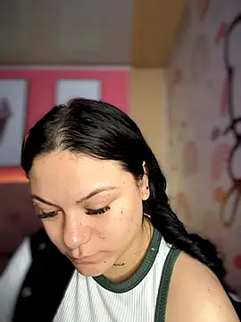 Snapshot of Megaan__More chatting on December 2025 01:54:01 AM Megaan More online show from December 2025 01:54:01 AM