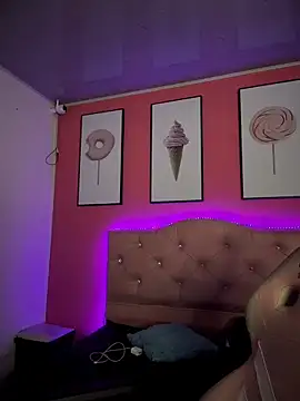 Megaan  More online show from December 2025 01:25:02 AM