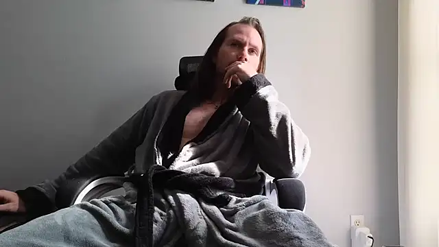 AlbinoAdonis online show from September 2025 02:17:01 PM