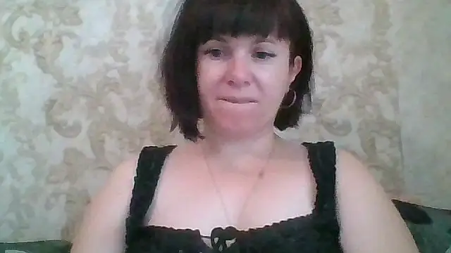 Snapshot of SecretSienna_ chatting on October 2025 09:06:02 AM SecretSienna online show from October 2025 09:06:02 AM