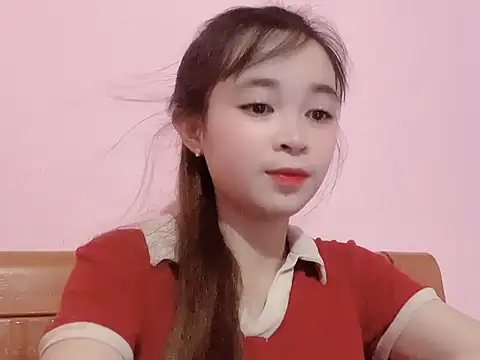 Snapshot of Suna7383 chatting on October 2025 05:24:02 PM Suna7383 online show from October 2025 05:24:02 PM