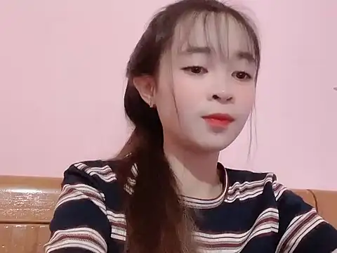 Snapshot of Suna7383 chatting on October 2025 03:58:02 PM Suna7383 online show from October 2025 03:58:02 PM