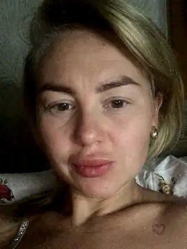 MartaLuna  online show from September 2025 09:20:02 PM