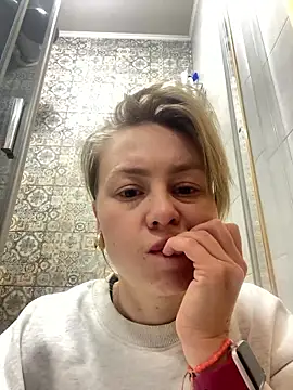 MartaLuna  online show from January 2026 05:50:01 PM