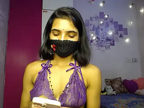 Snapshot of Sweetangle24 chatting on September 2025 03:47:01 PM Sweetangle24 online show from September 2025 03:47:01 PM