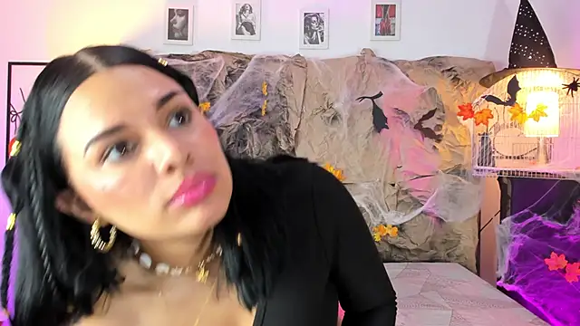 Linda Fosterr online show from October 2025 02:19:01 AM