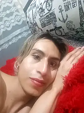 Snapshot of ZafiroRios chatting on November 2025 04:12:02 AM ZafiroRios online show from November 2025 04:12:02 AM