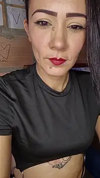 Lhia  online show from November 2025 05:16:01 PM