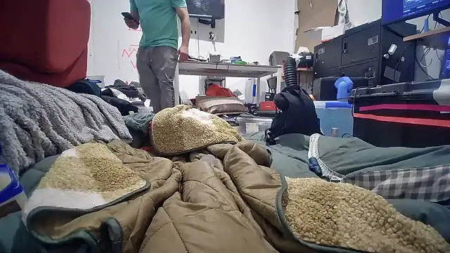 jasoncali305 online show from March 2026 10:39:01 AM