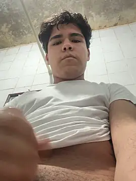 Snapshot of kjesusd12 chatting on October 2025 04:44:02 AM kjesusd12 online show from October 2025 04:44:02 AM