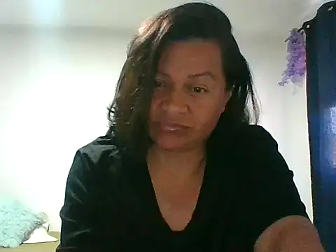 adri89-g online show from September 2025 10:09:01 PM