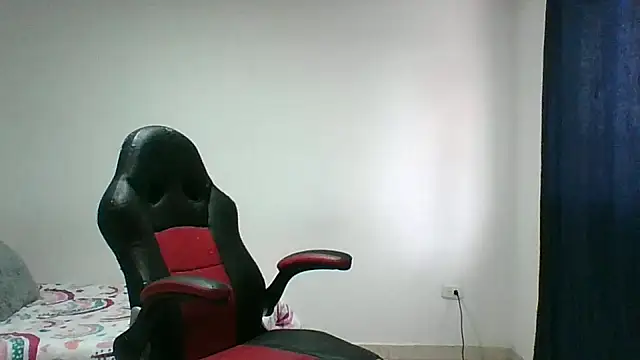 Snapshot of adri89-g chatting on February 2026 01:20:02 PM adri89-g online show from February 2026 01:20:02 PM