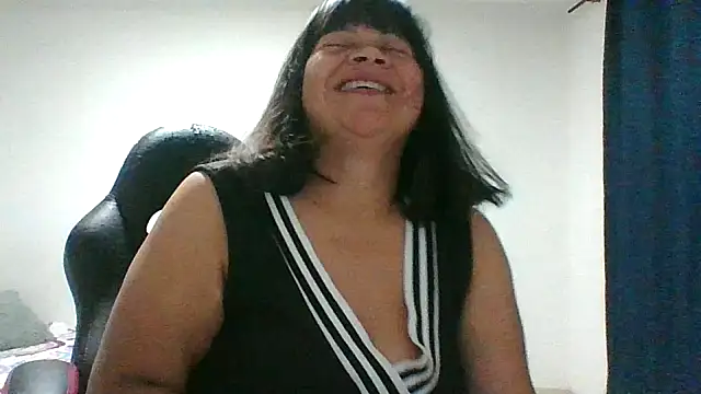 Snapshot of adri89-g chatting on February 2026 01:42:01 AM adri89-g online show from February 2026 01:42:01 AM