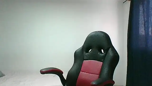 Snapshot of adri89-g chatting on February 2026 09:18:02 PM adri89-g online show from February 2026 09:18:02 PM