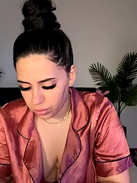 Andrestarr online show from October 2025 02:47:02 PM