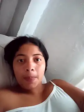 Snapshot of Camila-18w chatting on October 2025 04:57:01 PM Camila-18w online show from October 2025 04:57:01 PM