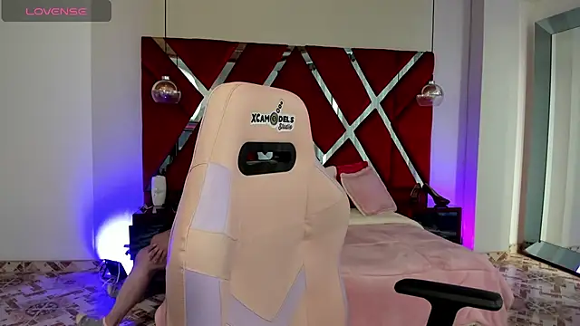 alexiaystive3 online show from October 2025 03:56:02 PM