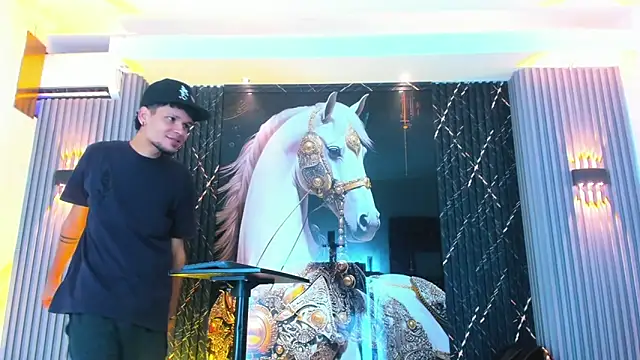 Iam Steven online show from October 2025 12:57:02 PM